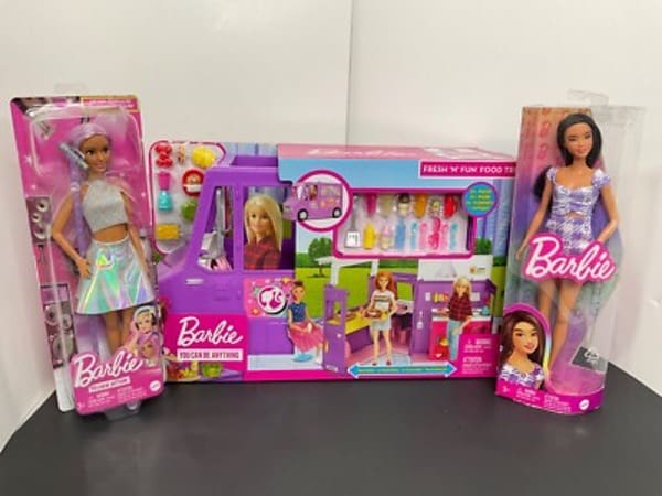 10 Barbie Dolls